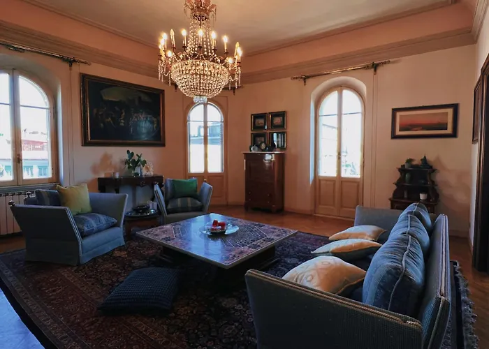 Domus Gracchi Apartment